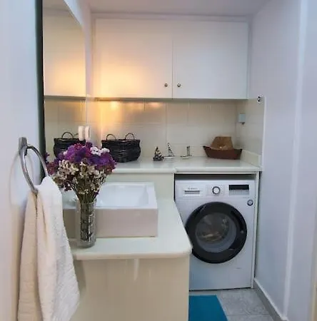 Christos - Center W/ Royal Garden View Apartment *